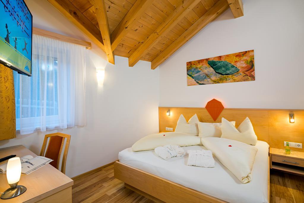 Aparthotel Alpendiamant Serfaus Wachter Gmbh Exteriör bild